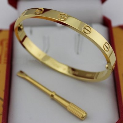 fake Cartier Love bracelet yellow gold